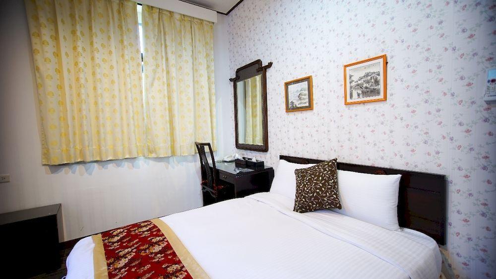 Cambridge Confucius Inn Tainan Exterior photo